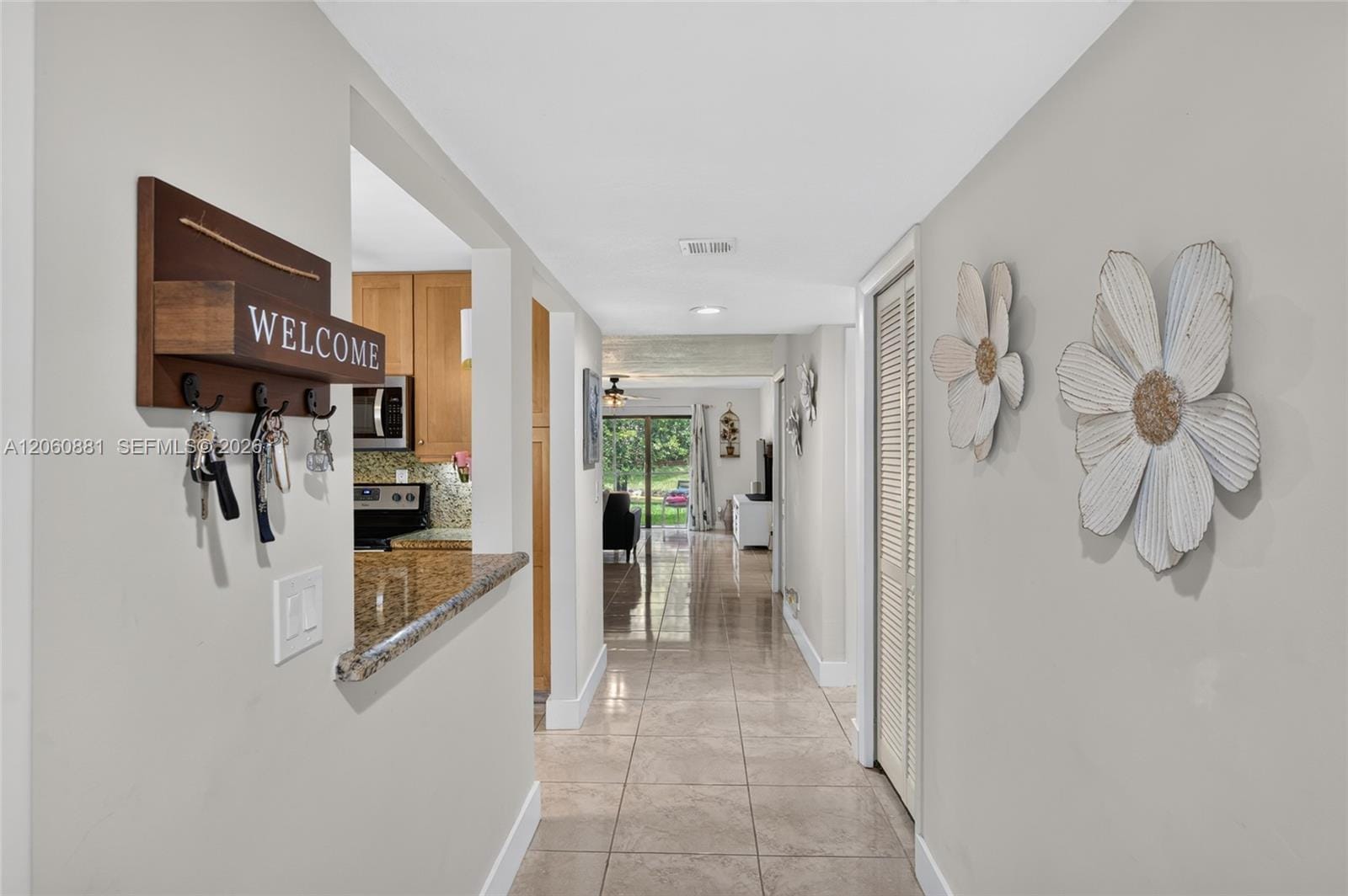 205 Lakeview Drive 103 — photo 2