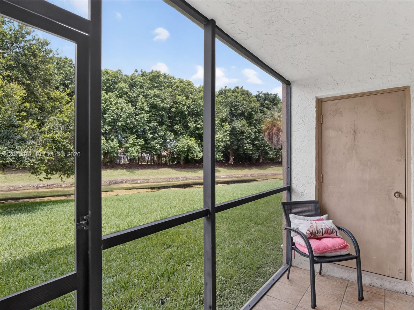 205 Lakeview Drive 103 — photo 8