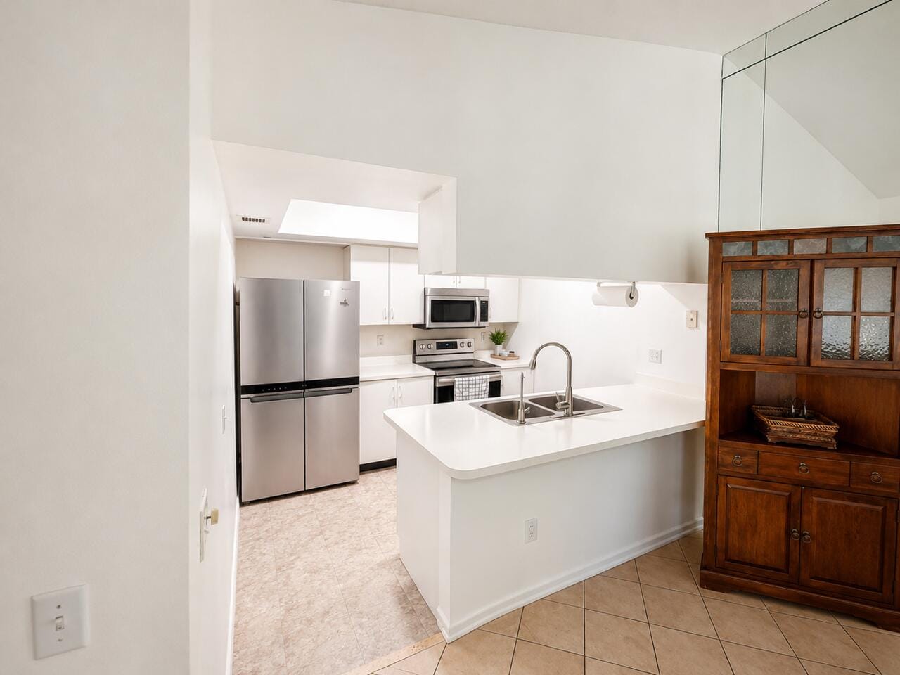 125 WATERSIDE Drive 125 — photo 8