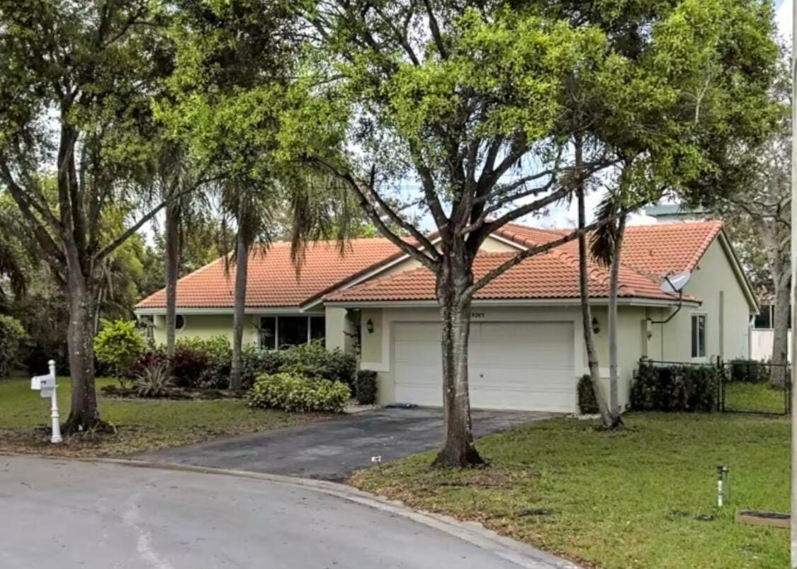 9285 NW 44TH Court, Coral Springs, FL 33065 photo 2