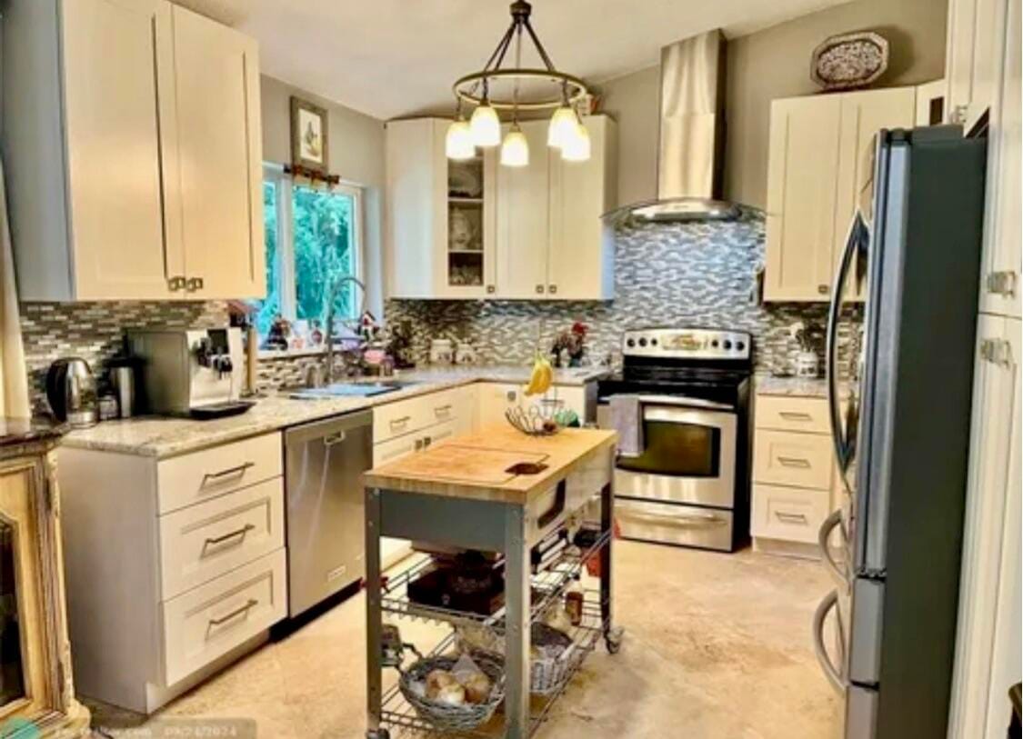9285 NW 44TH Court, Coral Springs, FL 33065 photo 8
