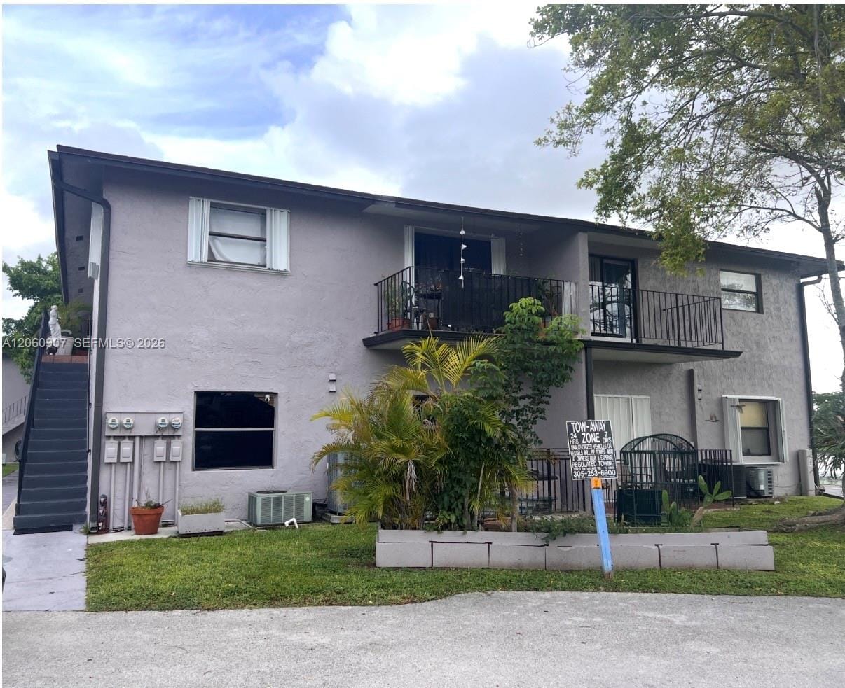 Pending home at 13231 SW 17th Lane 215, Miami, FL 33175
