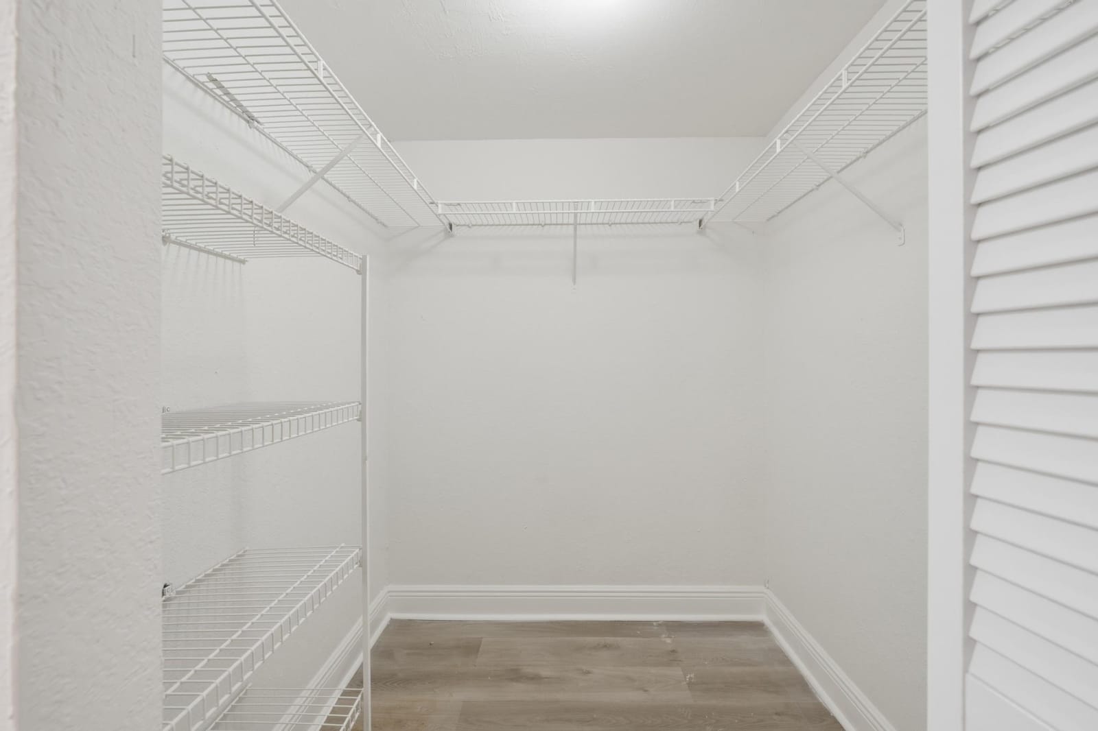 1581 Windorah Way B — photo 6