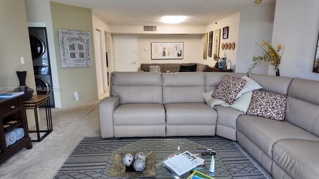 3600 Mystic Pointe Drive 1111, Aventura, FL 33180