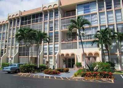 851 Three Islands Boulevard 108, Desoto Park, Hallandale Beach, FL