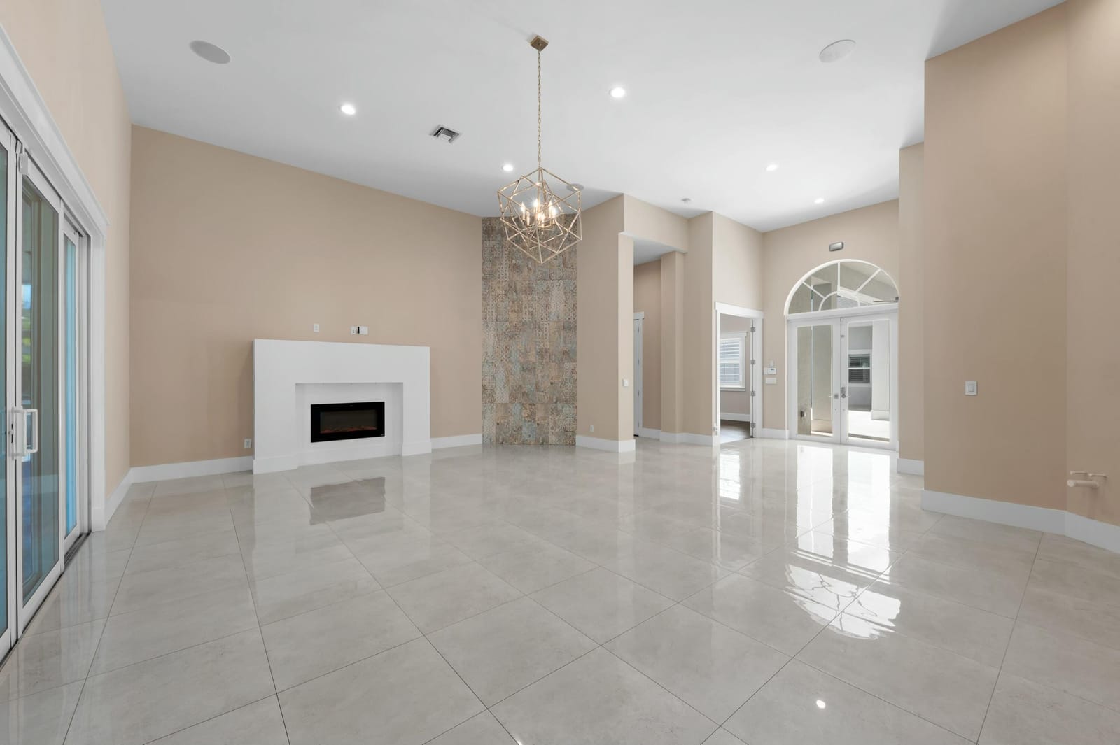 15503 Temple Boulevard — photo 11