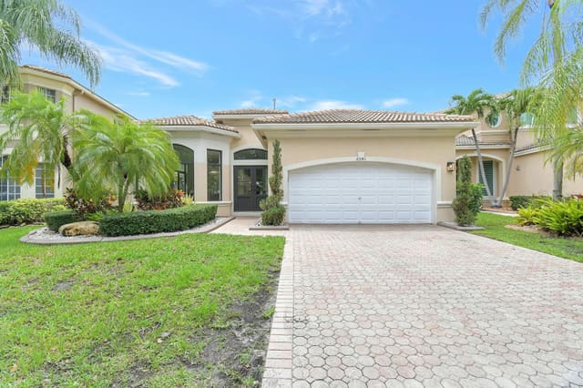 6041 SW 195TH Avenue, sold in ZIP 33332, Southwest Ranches, FL