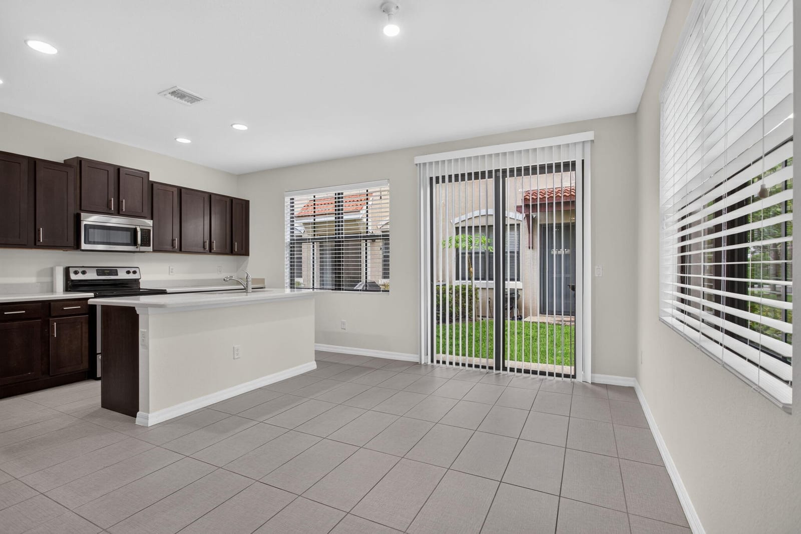1023 NW 33RD Court — photo 8