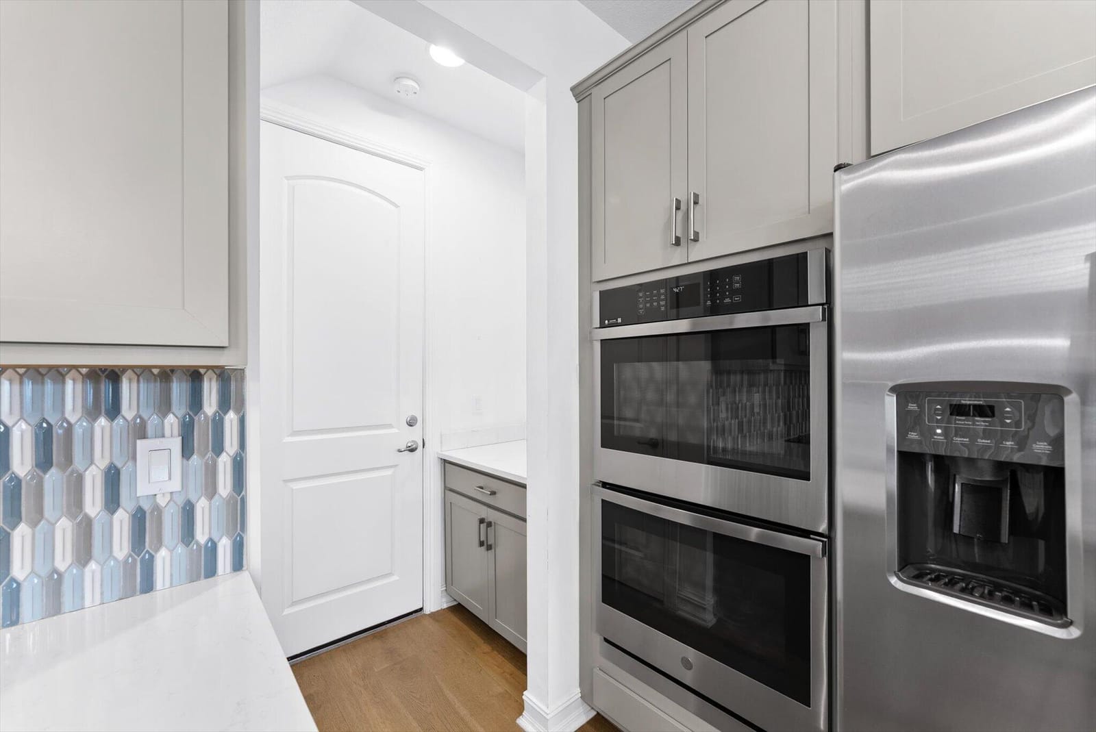 9451 KINLEY Place — photo 11
