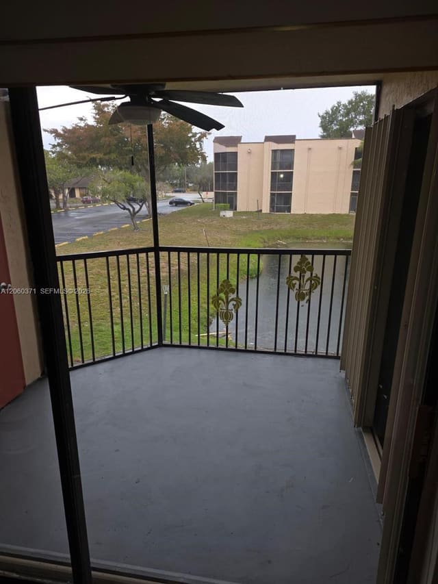 3399 Foxcroft Rd 203 203, Miramar, FL 33025
