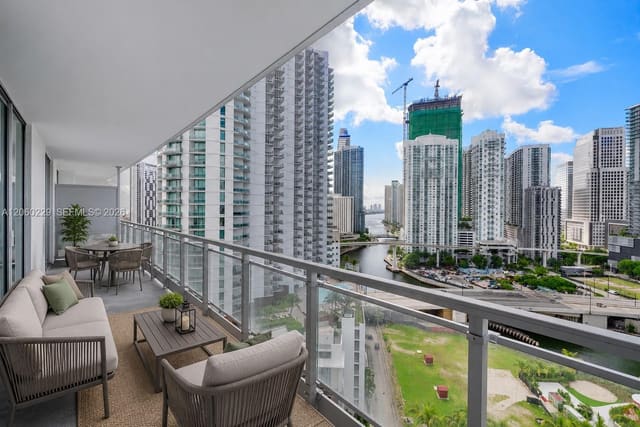 90 SW 3rd Street 2001, Ivy Condo, Miami, FL
