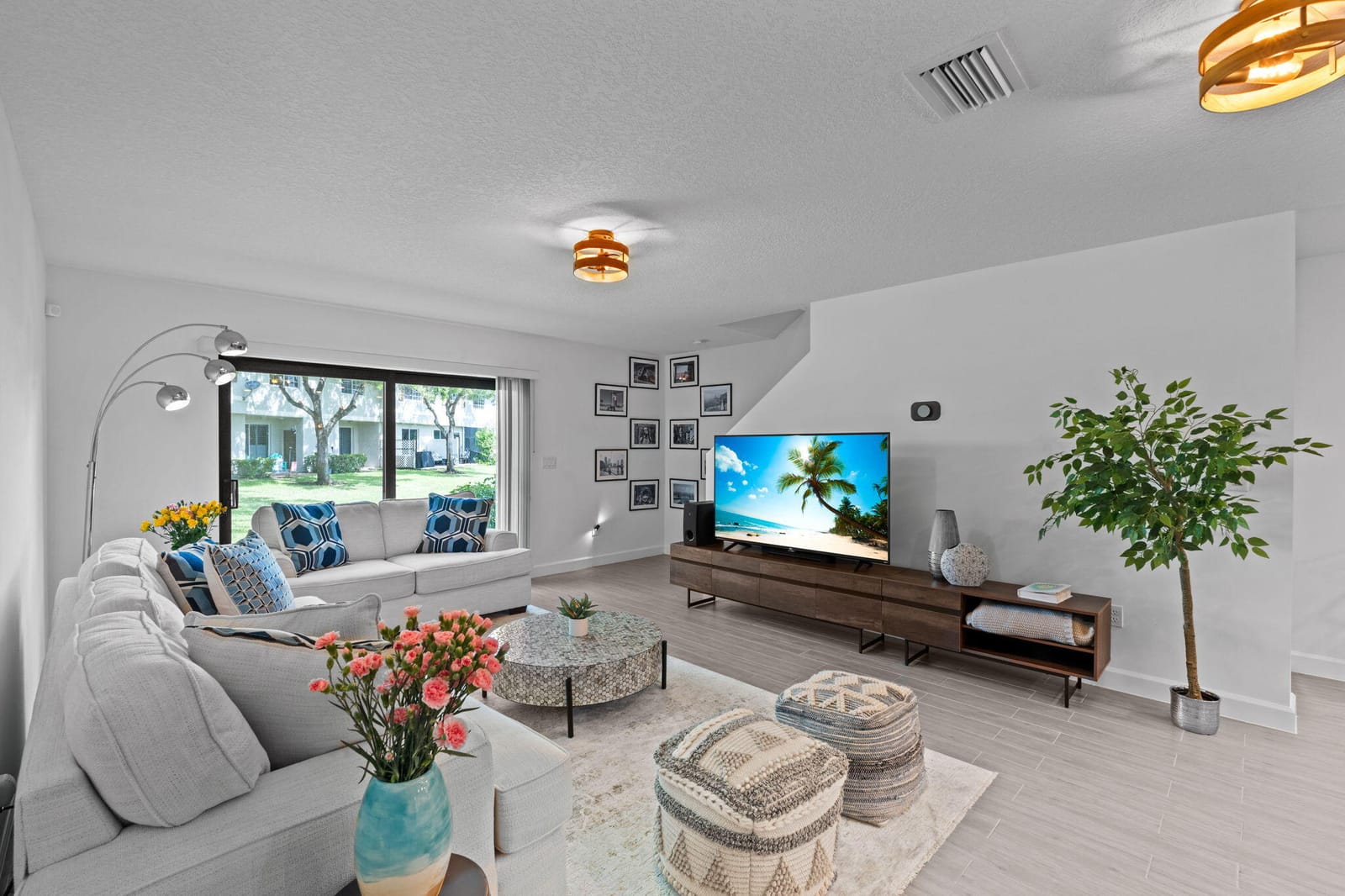6001 Woods Edge Circle, Riviera Beach, FL 33410 photo 14
