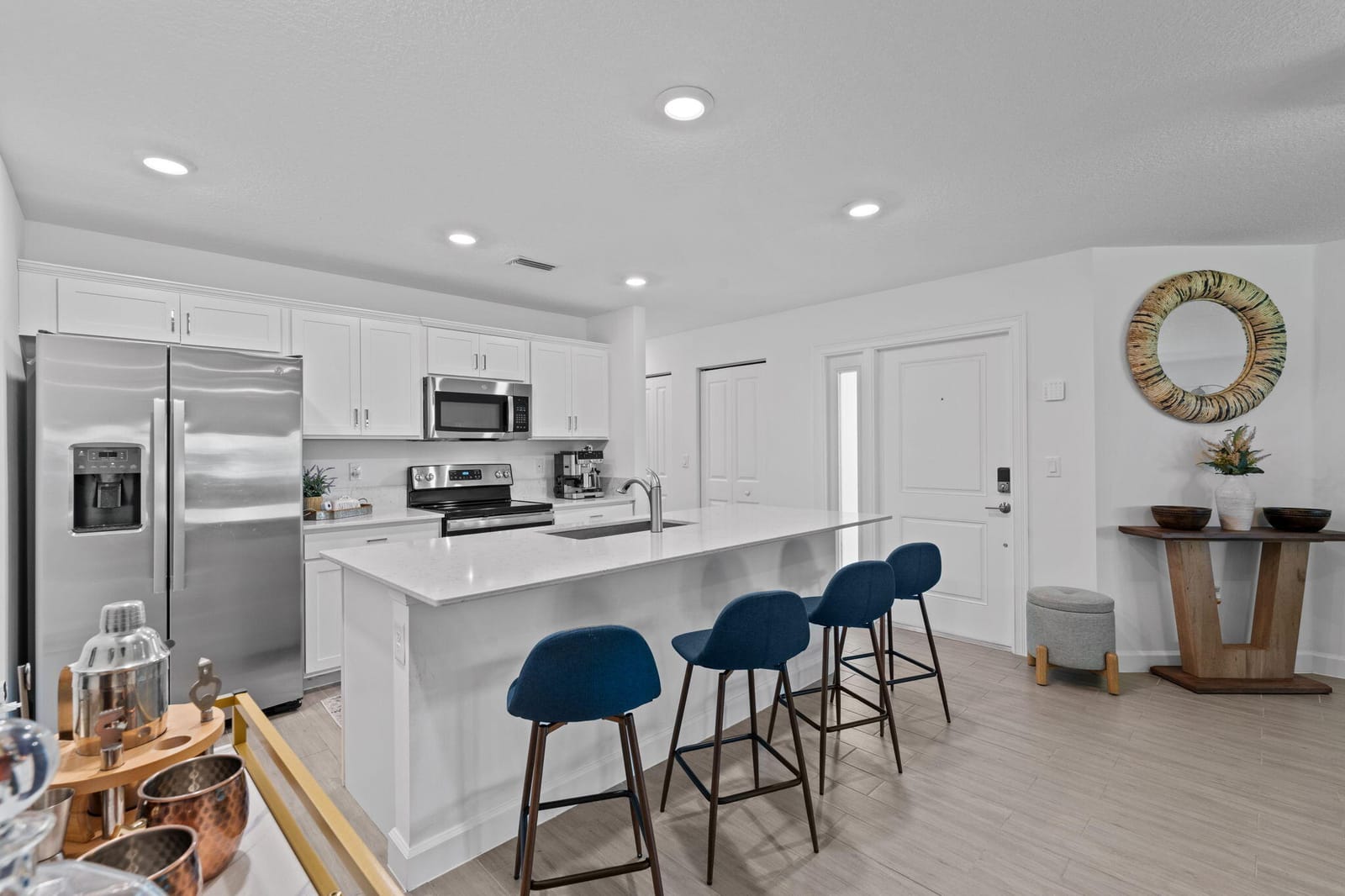 6001 Woods Edge Circle — photo 4