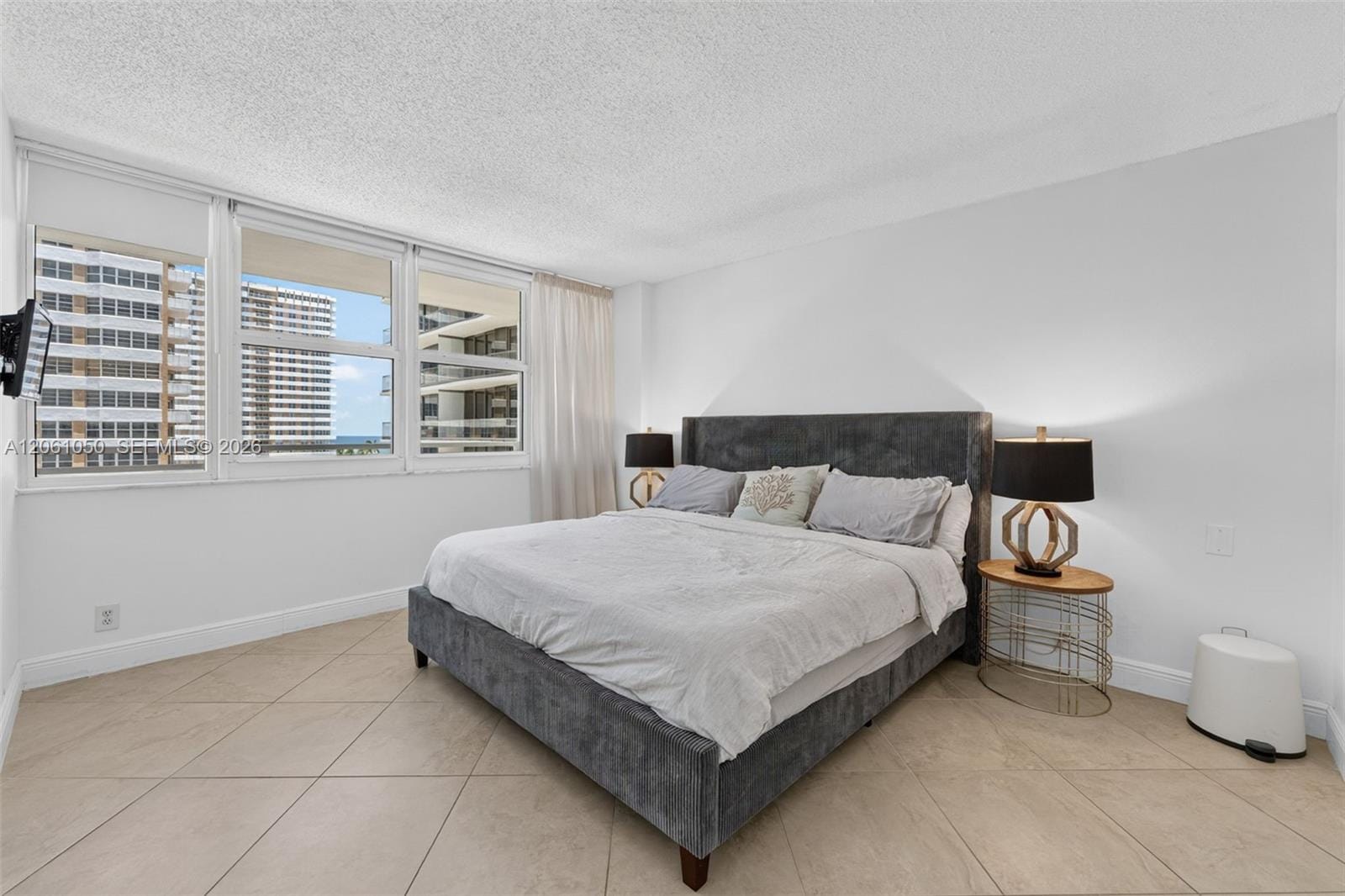 2030 S Ocean Drive 723 — photo 2