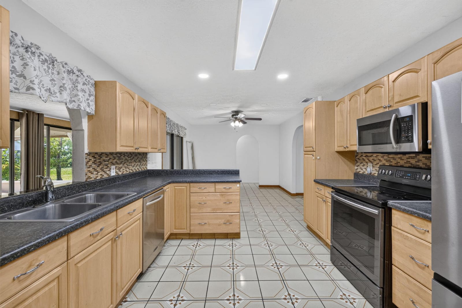 2231 SE Glover Street, Port St. Lucie, FL 34984 photo 13