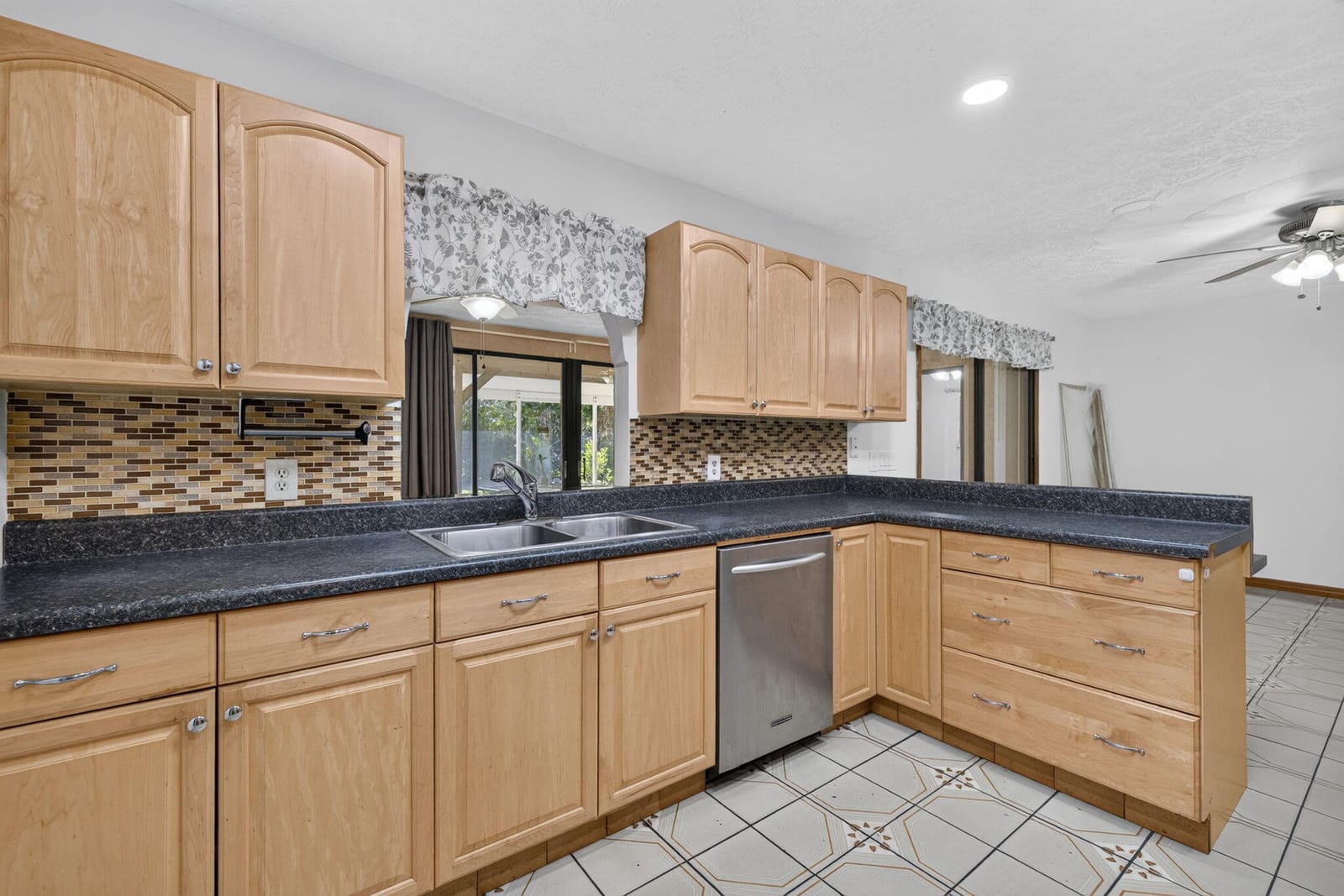 2231 SE Glover Street, Port St. Lucie, FL 34984 photo 15