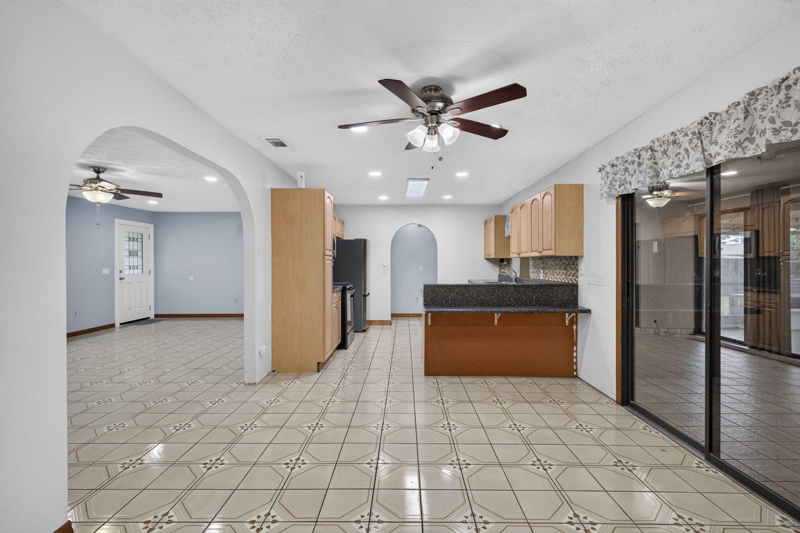 2231 SE Glover Street — photo 9