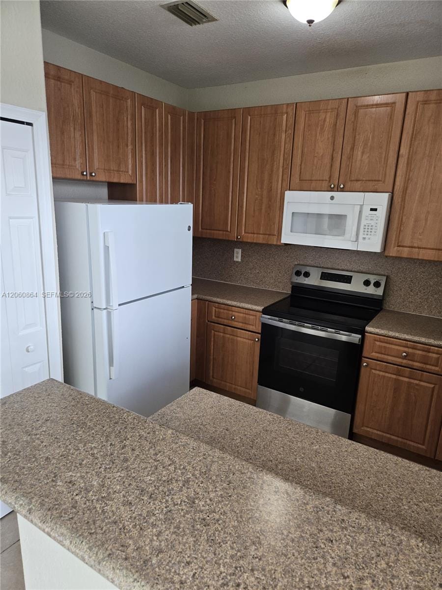 1442 SE 24th Court 358 — photo 3