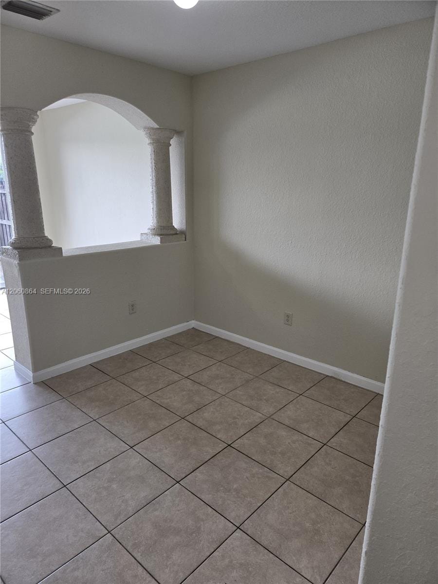 1442 SE 24th Court 358 — photo 4