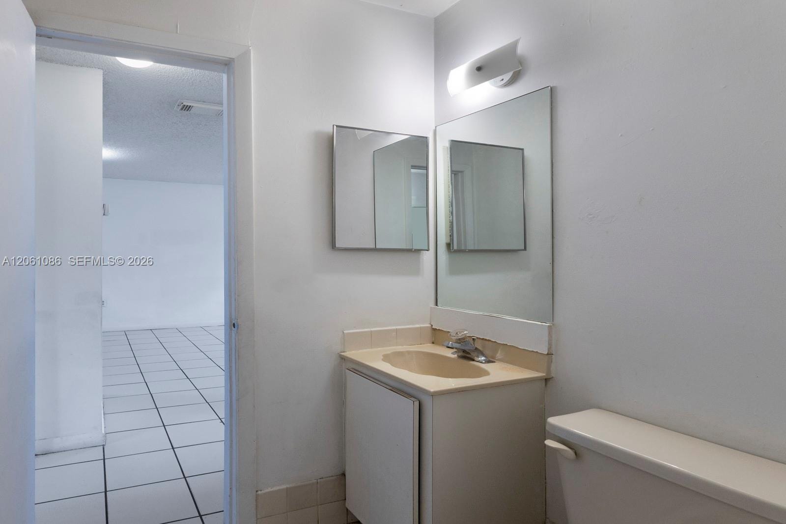 6305 W 22nd Court, Hialeah, FL 33016 photo 11