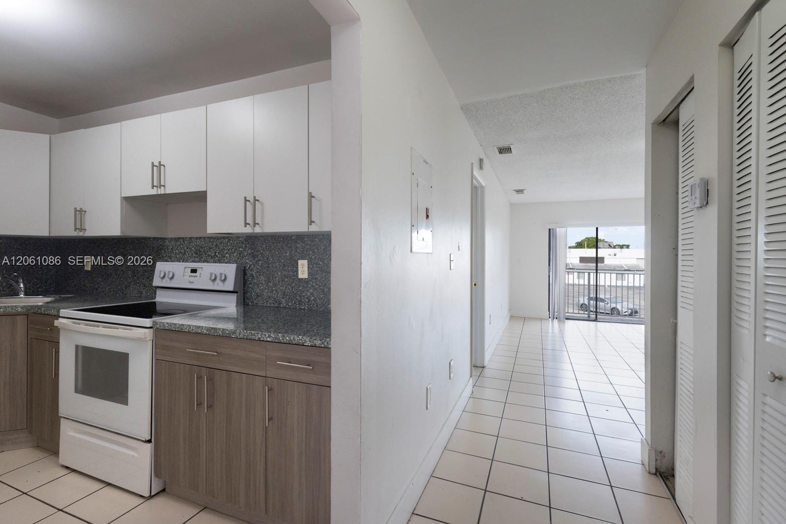 6305 W 22nd Court, Hialeah, FL 33016 photo 24