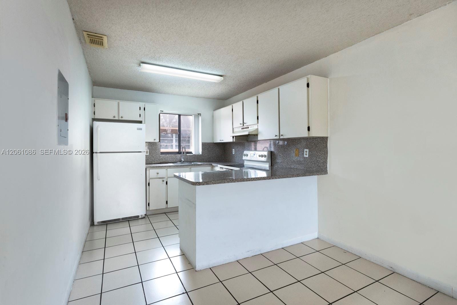 6305 W 22nd Court, Hialeah, FL 33016 photo 6