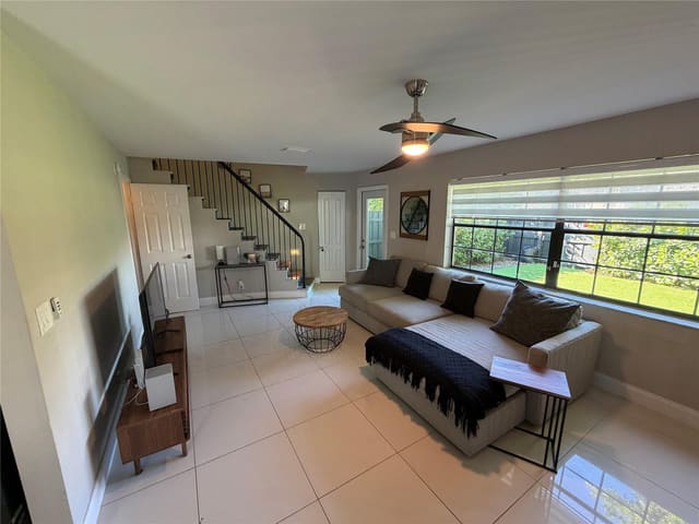 608 NE 29th Drive 1, Wilton Manors, FL 33334