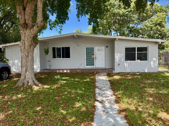 4520 NE 16TH Avenue, sold in Pompano Beach Highlands 4th Sec, Pompano Beach, FL