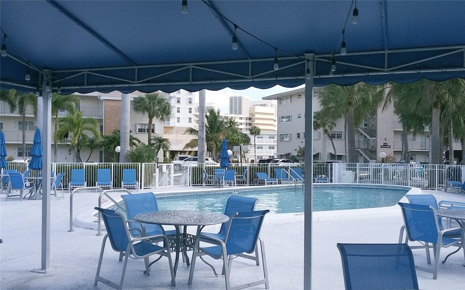 465 Paradise Isle Boulevard 307, Hallandale Beach, FL 33009 photo 16