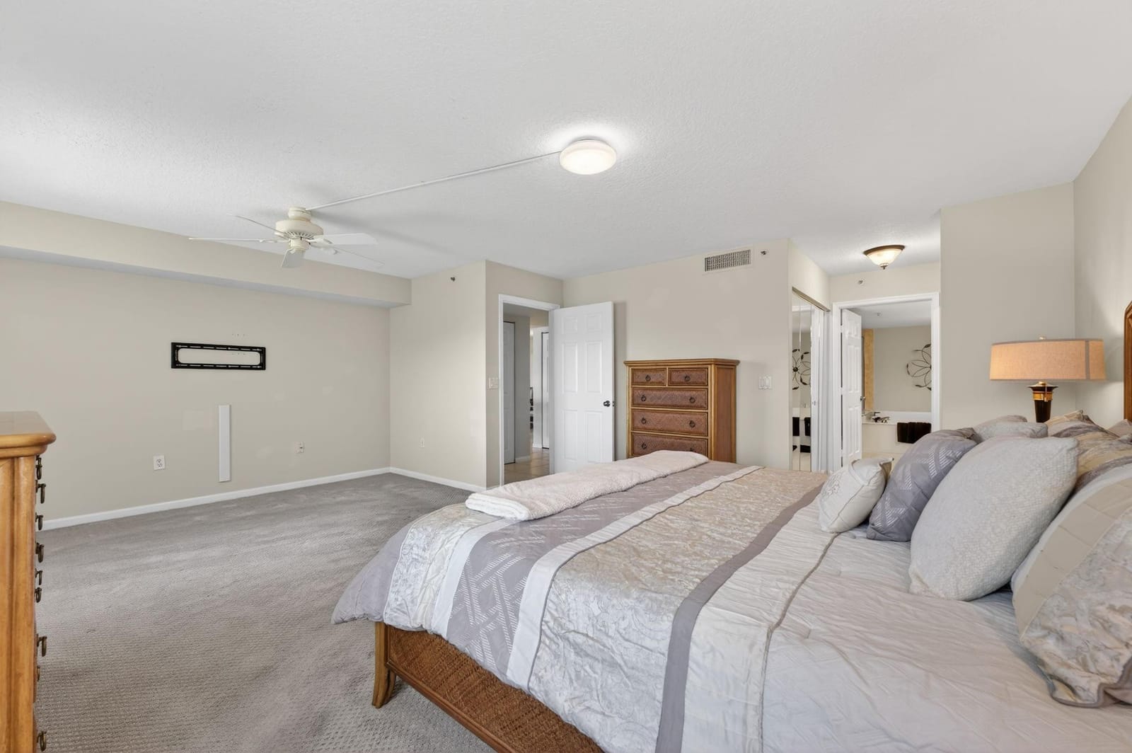 5906 CRYSTAL SHORES Drive 404, Boynton Beach, FL 33437 photo 24