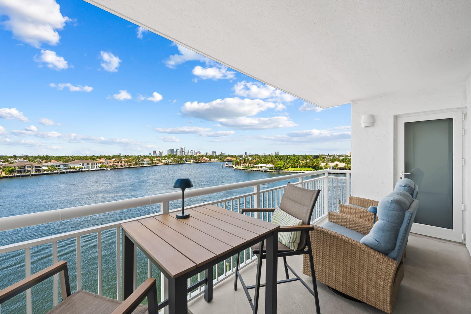 511 BAYSHORE Drive 603 — photo 1