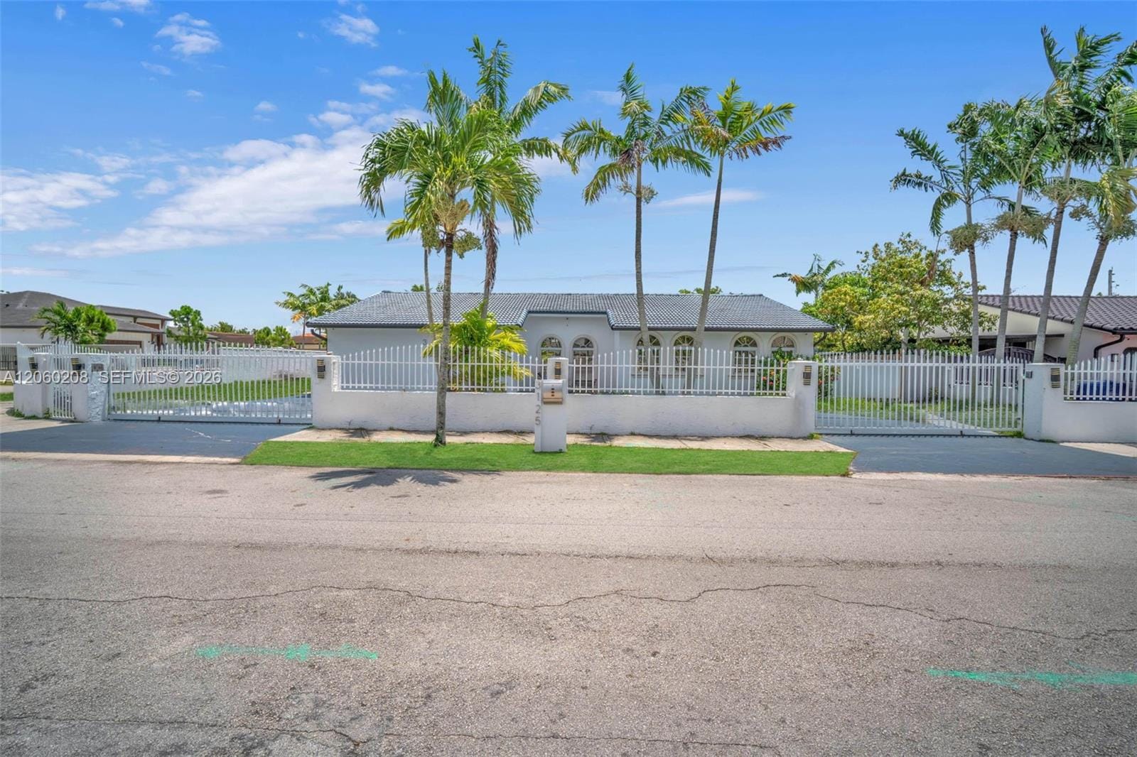 3125 SW 108th Avenue, Miami, FL 33165 photo 2