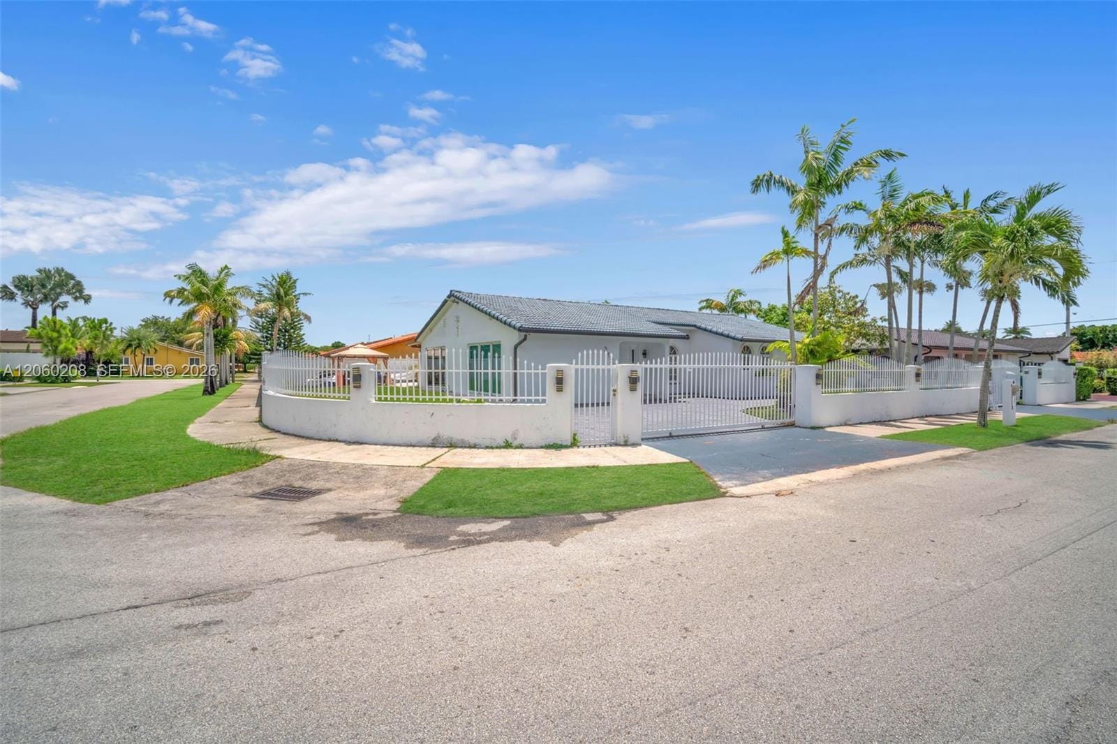 3125 SW 108th Avenue, Miami, FL 33165 photo 3