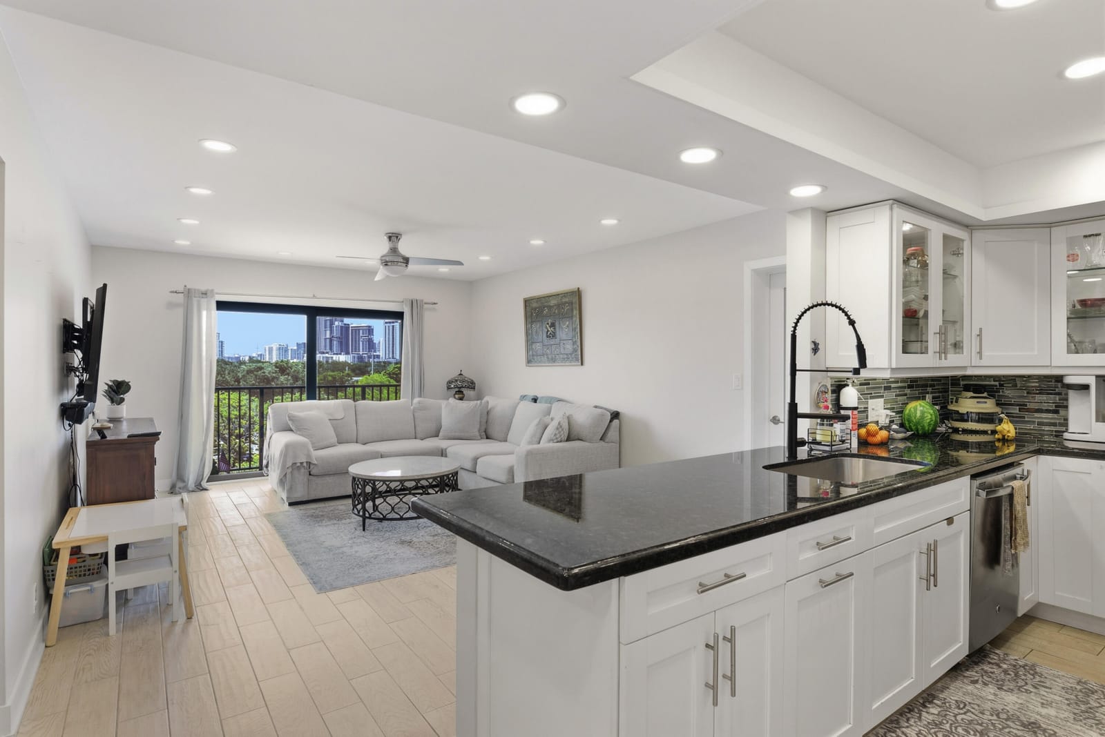 1000 RIVER REACH Drive 516, Fort Lauderdale, FL 33315