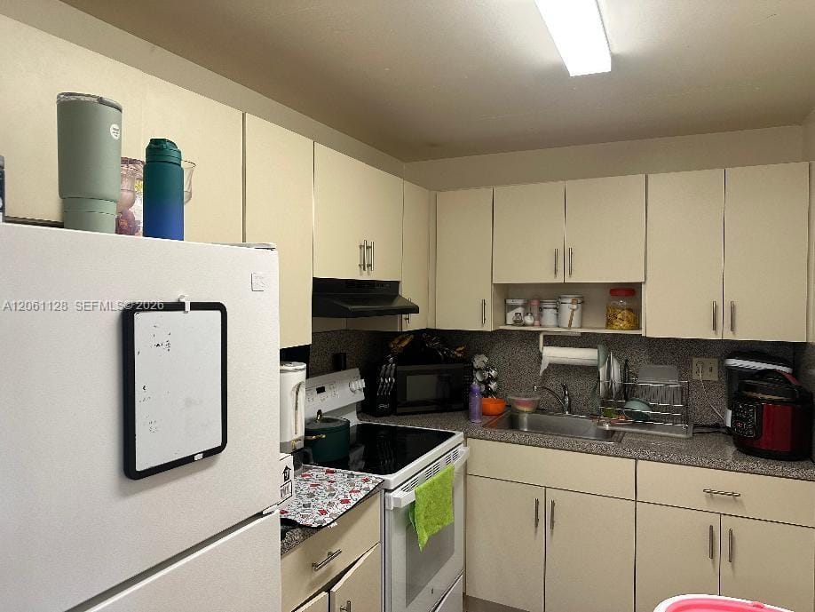 1820 W 53rd Street 518 — photo 11