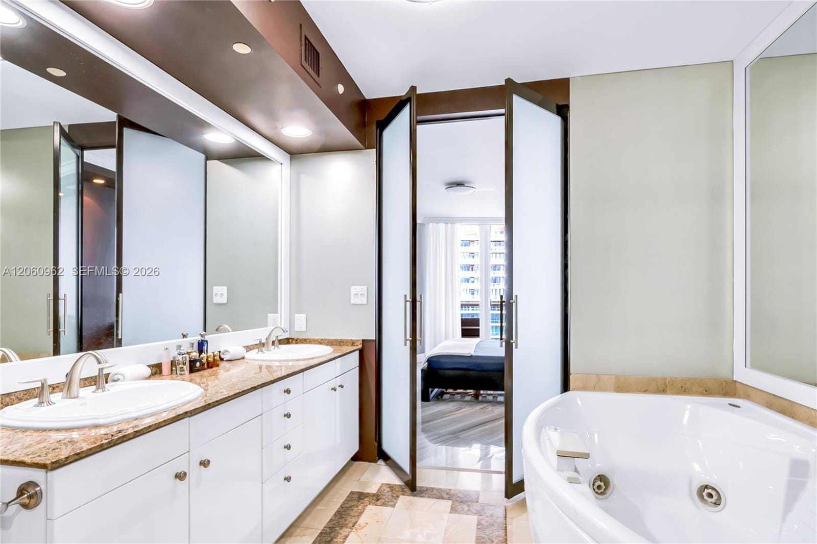19333 Collins Avenue 1903, Sunny Isles Beach, FL 33160 photo 18