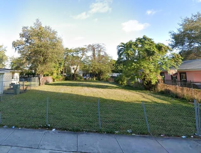 749 NW 69th Street, Miami, FL 33150