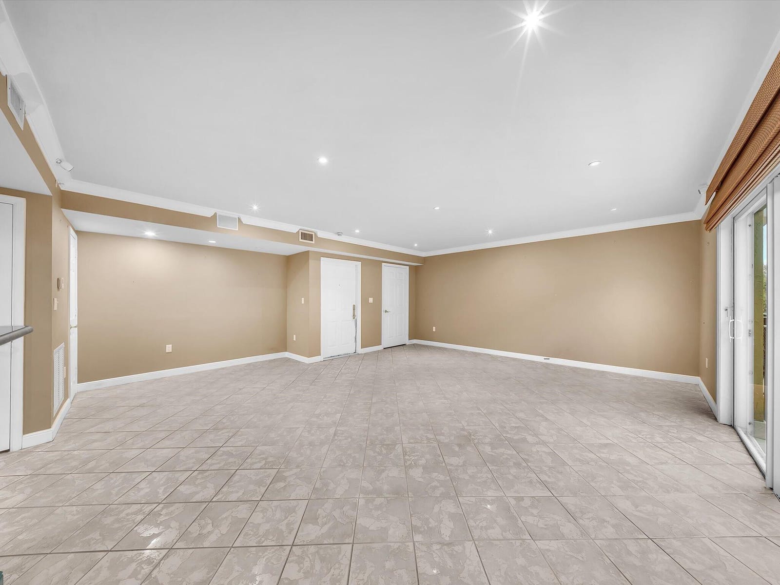 1111 E Las Olas Boulevard 308, Fort Lauderdale, FL 33301 photo 8
