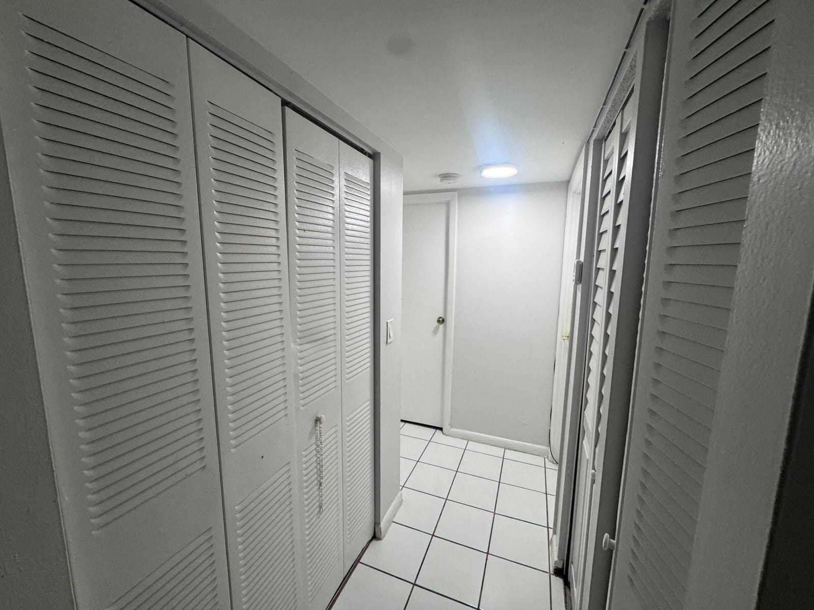 2830 SOMERSET Drive 104N — photo 11