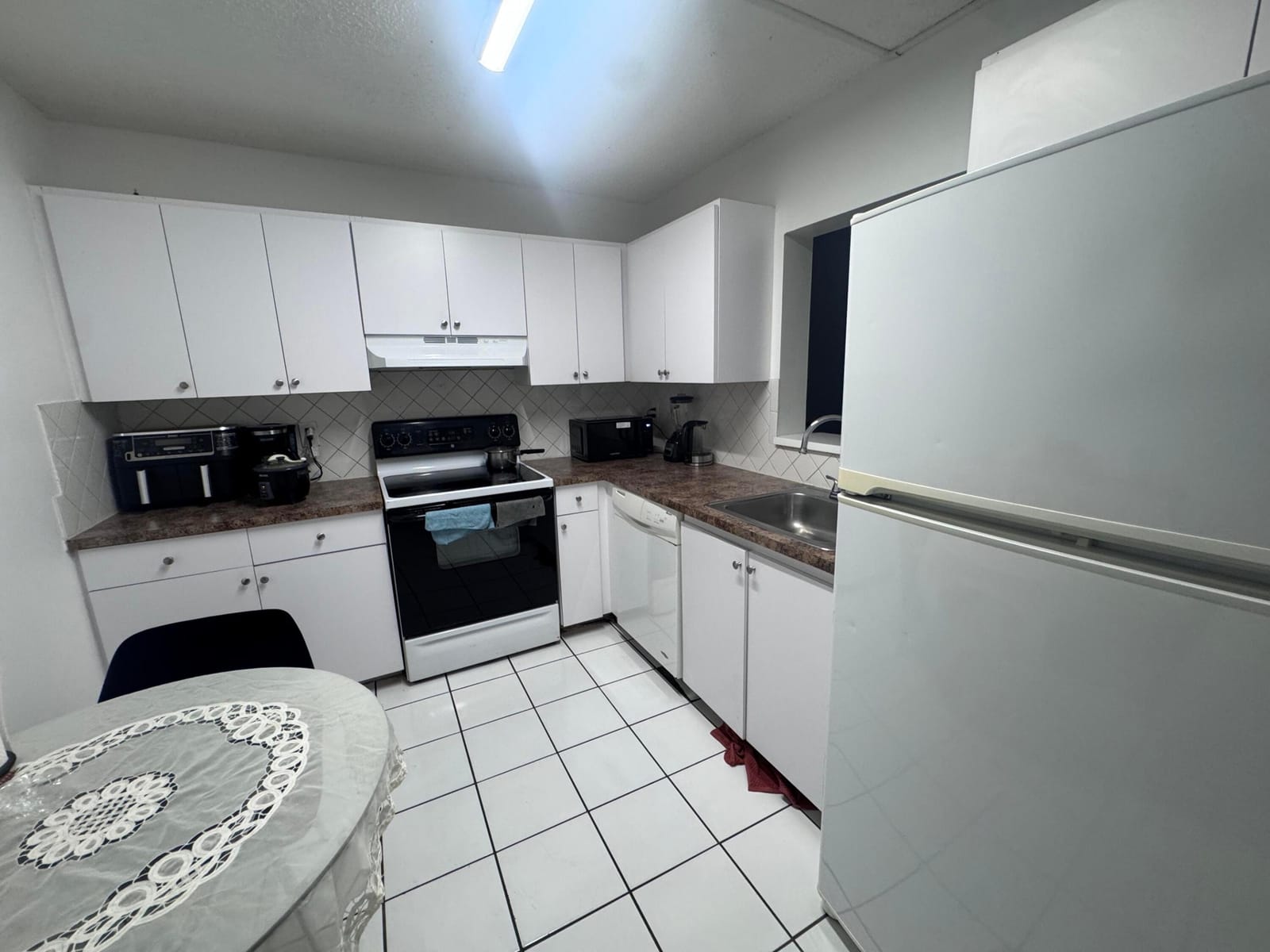 2830 SOMERSET Drive 104N — photo 5