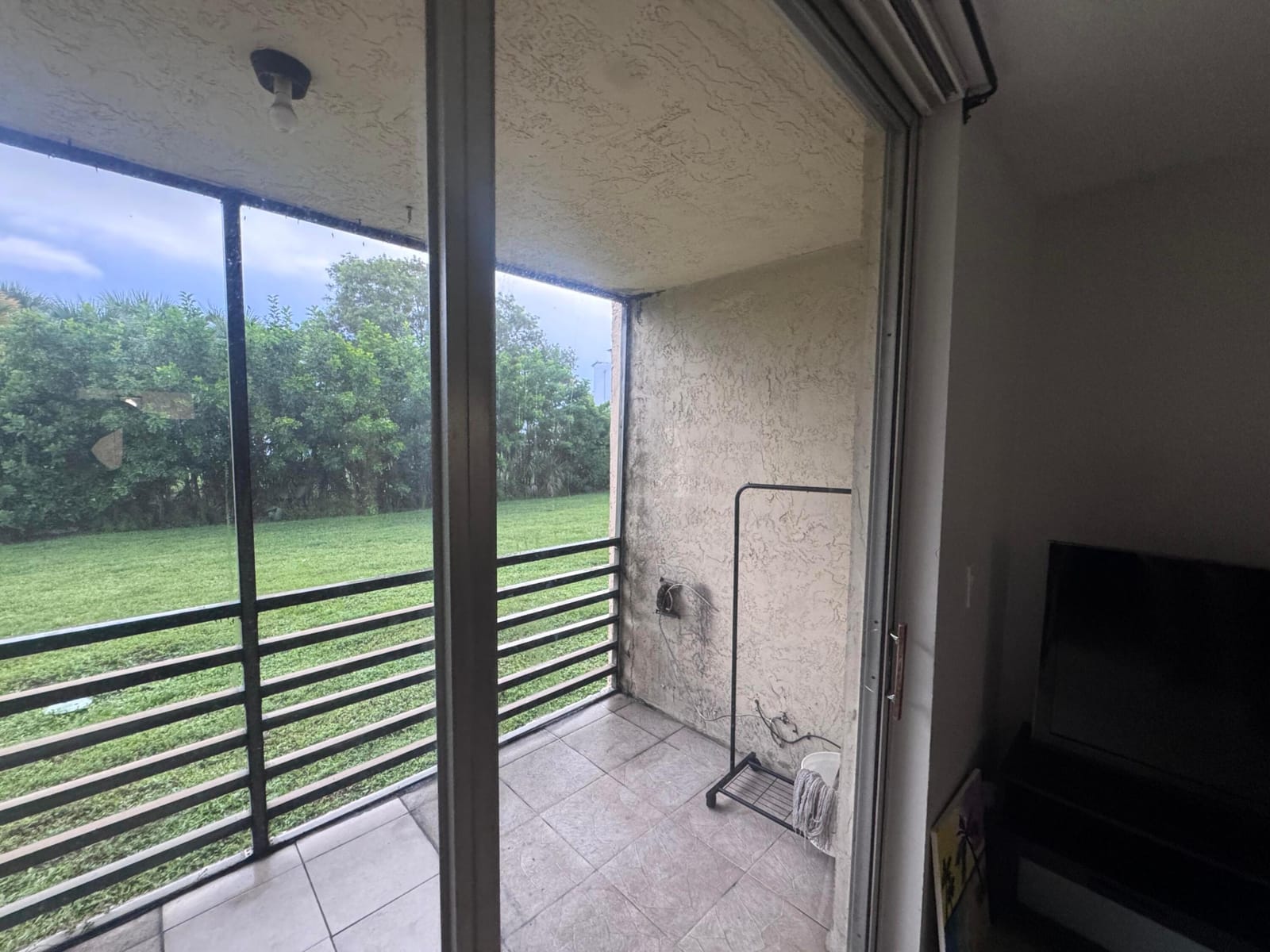 2830 SOMERSET Drive 104N — photo 10