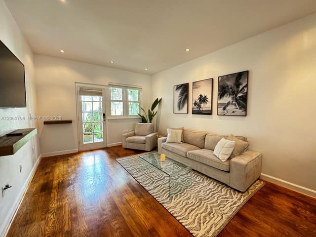 736 13th Street 104, Miami Beach, FL 33139