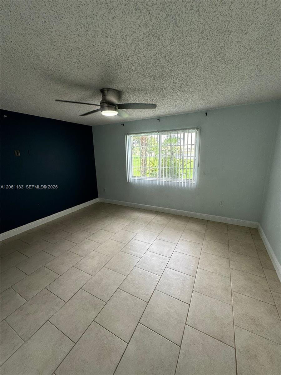 5005 Wiles Road 102 — photo 12