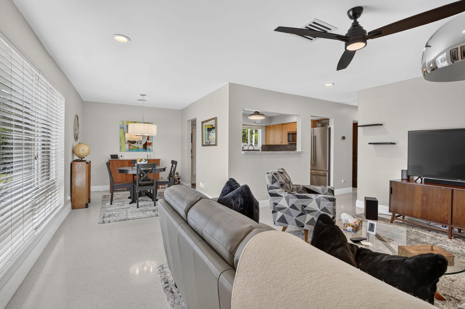 1608 NE 14TH Terrace — photo 12