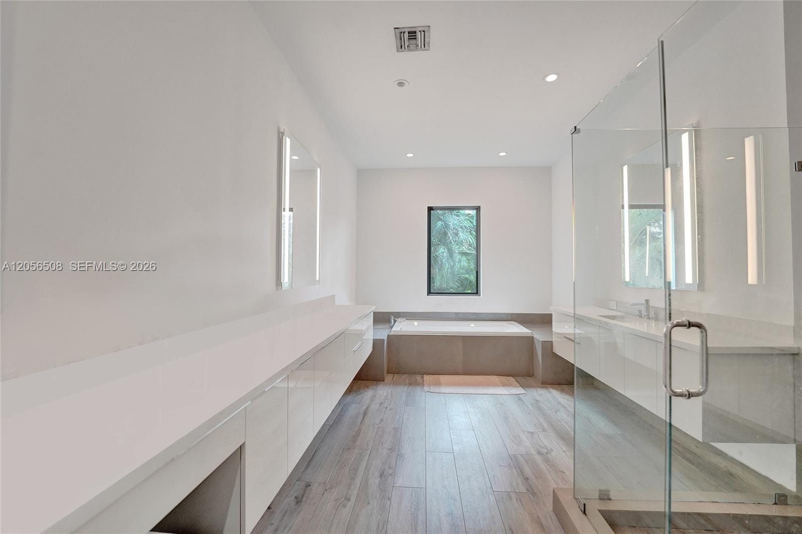 5742 E Brookfield Circle E — photo 12