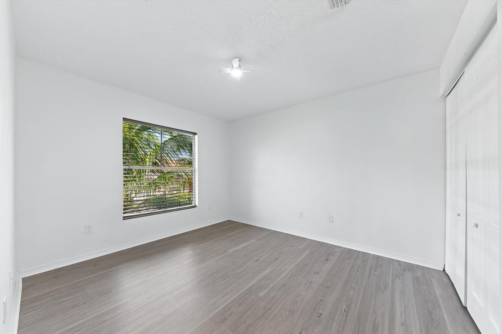 402 SEMINOLE PALMS Drive 402, Greenacres, FL 33463 photo 23