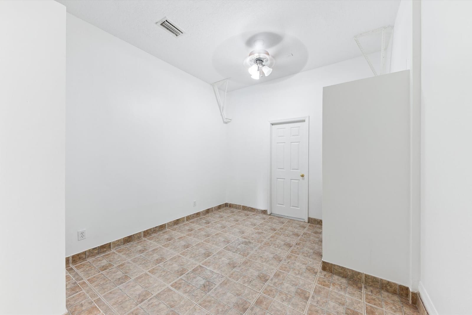 402 SEMINOLE PALMS Drive 402, Greenacres, FL 33463 photo 28