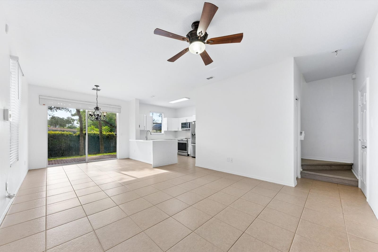 402 SEMINOLE PALMS Drive 402 — photo 10