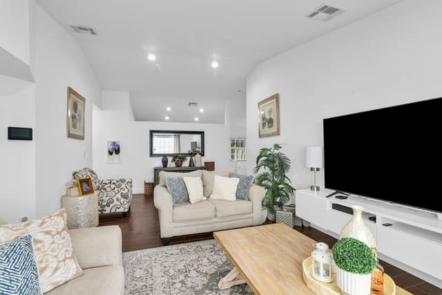 651 SW 176TH Avenue, Pembroke Pines, FL 33029