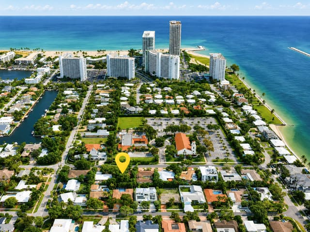 1943 SE 25TH Avenue, sold in Harbour Heights Add, Fort Lauderdale, FL